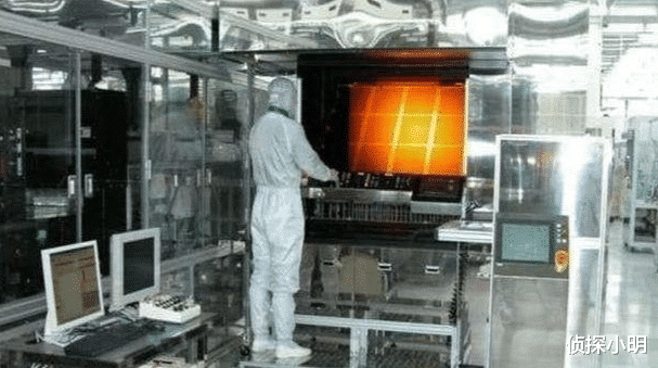 光刻机|国产光刻机明年初有望交付使用，荷兰上一代光刻机迅速降价