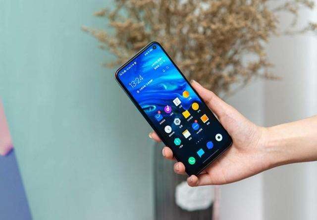 「荣耀」荣耀X10扛不住了？53万跑分+144Hz屏，最强5G中端机！