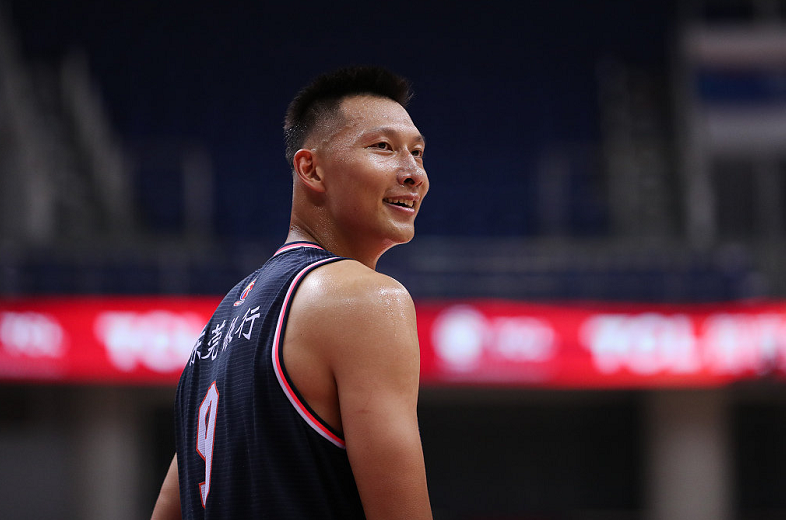 易建联|大名单!CBA常规赛MVP出炉,5名球员均是内线,郭艾伦落榜