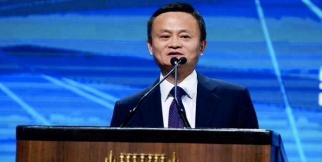 马云|马云问董明珠：你看得上我这样的吗？听听她的回答，情商太高了