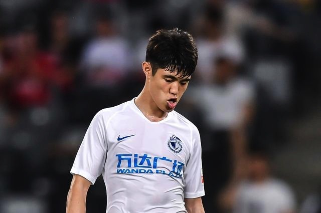 中超|又一名将告别中超？前国脚因伤落选大连人队名单！无缘反戈恒大申花