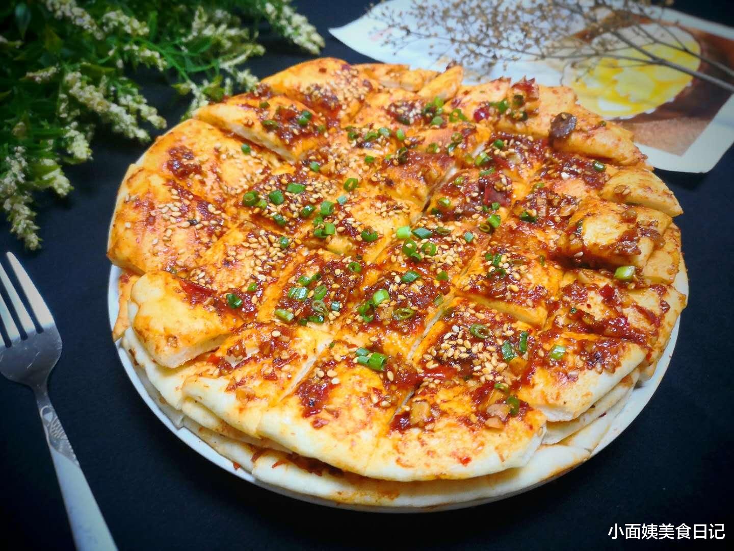 酱香饼|孩子最近迷上这早餐饼,连吃7天都不腻,比披萨简单还好吃
