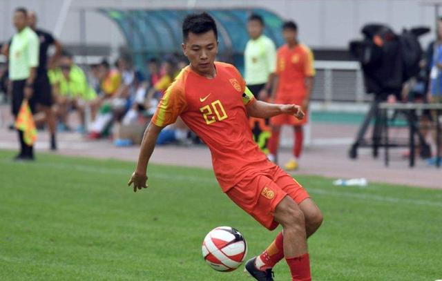 『中超』又一位潜力新星横空出世！堪称十八岁青年之光！身价高达500万！