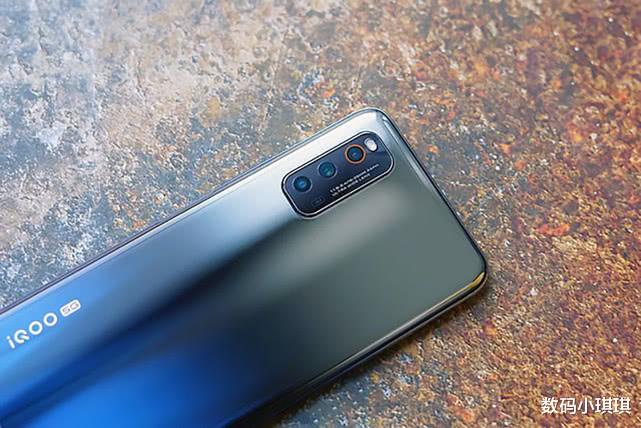 『骁龙865』最强中端5G出炉！144Hz+骁龙865+44W，2499还质疑不香吗