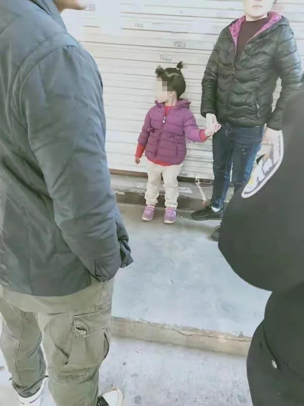 光明网视频 头发被剪、衣服被换，福建5岁女童失踪7小时后被陌生女子送回