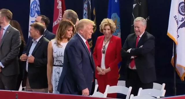 美国▲特朗普的这场美国“独立日”庆典，太可怕了！