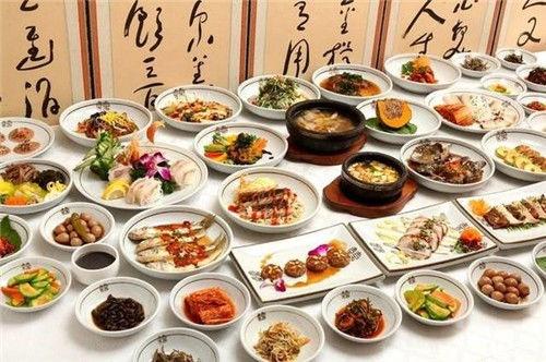 乾隆@乾隆举办千叟宴，为何多位老寿星用过御膳后，回家就接连抱病离世