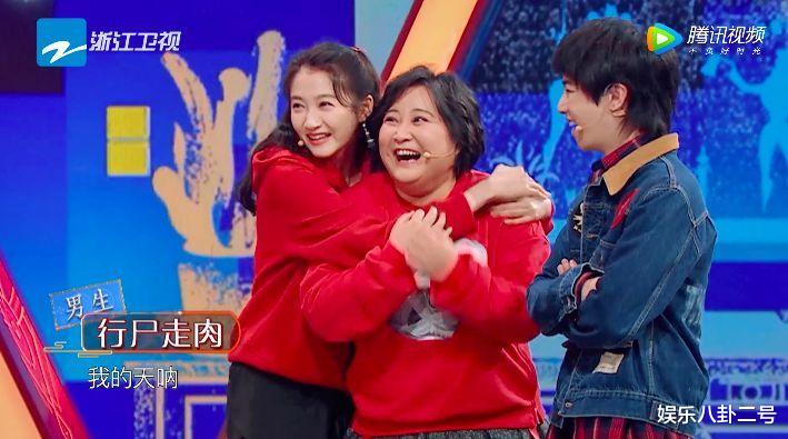 何炅■少了沈腾贾玲保驾护航，关晓彤在《奔跑吧》处境尴尬，几乎被无视