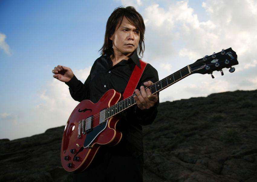 []乐坛王者系列：吹风机 — 伍佰