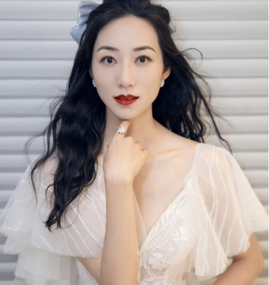 韩雪|娱乐圈最“干净”的4位女星，韩雪第三，第一无人敢碰