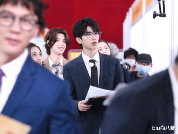 lisa@Lisa也加盟了《跑男》?看到她的出场方式:忍不住回放好几遍