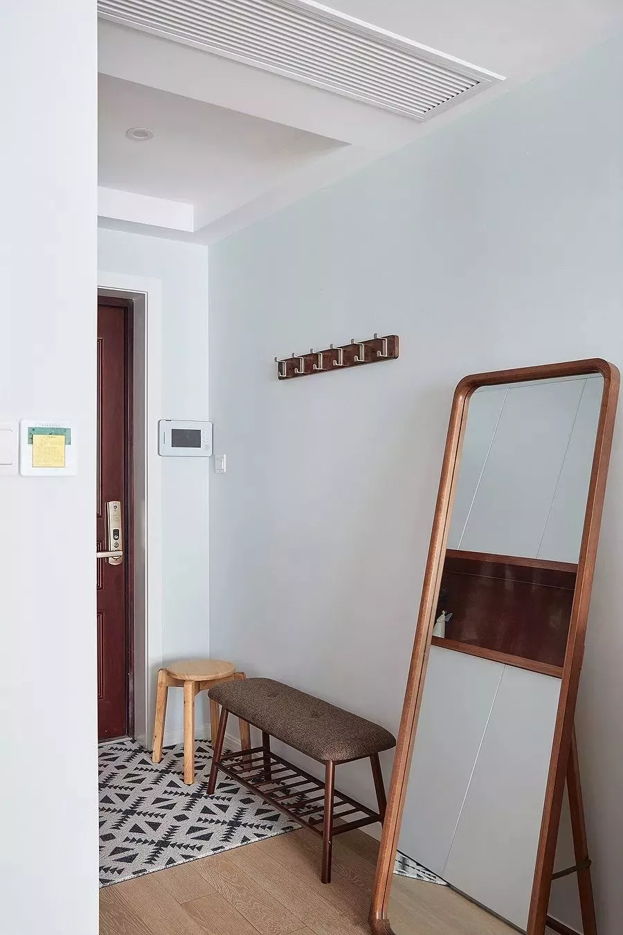 @在玄关放个换鞋凳,该选择怎样的?试试这些换鞋凳