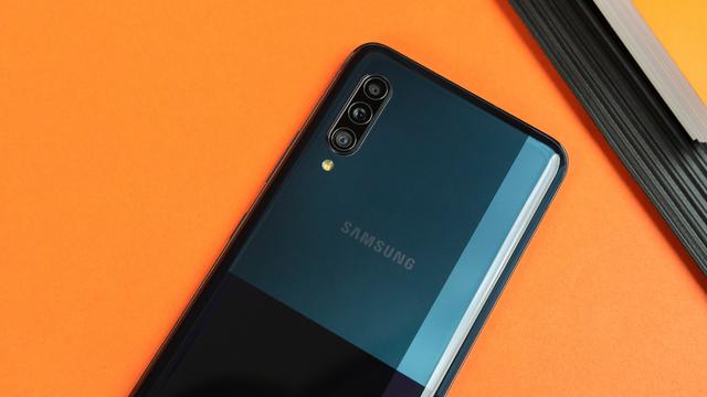 三星|三星A90跳水1800元，4500mAh+5G网络，能否再战！