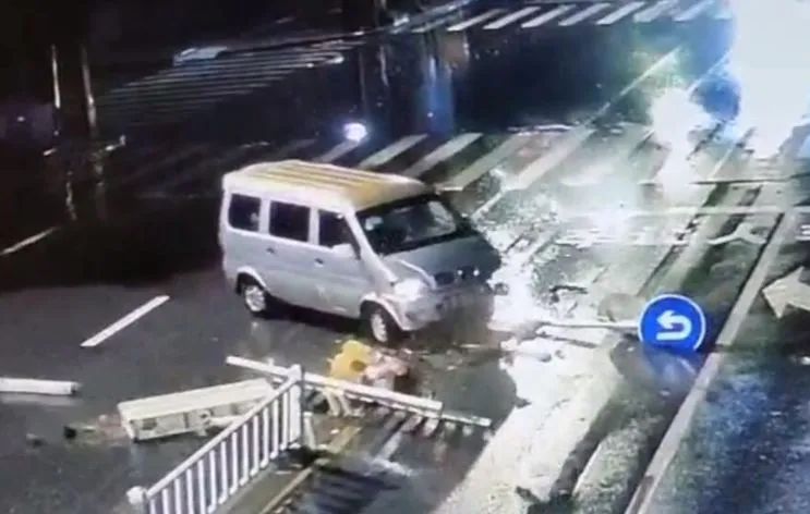 「戒烟」多起车祸都是 “口罩”惹的祸？！交警提示：这些细节要注意