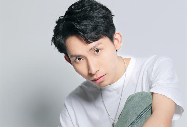 手机游戏|张大仙创王者荣耀记录，直播收入金额全网第1，梦泪孤影只剩羡慕