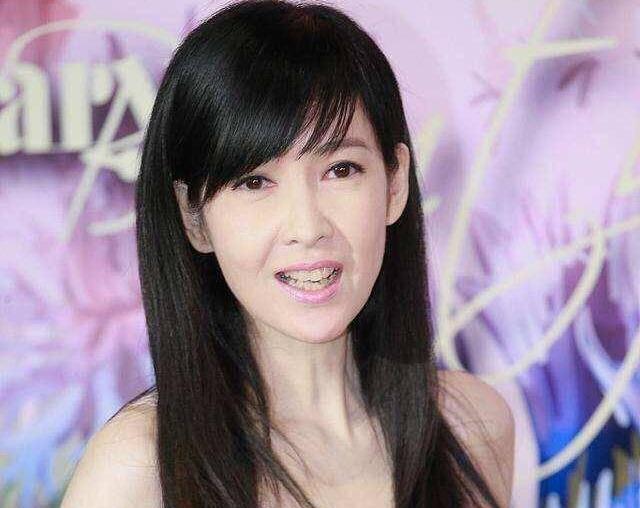 发型|50岁女人别被这4款“大妈发型”迷惑，自以为时髦，其实很土气