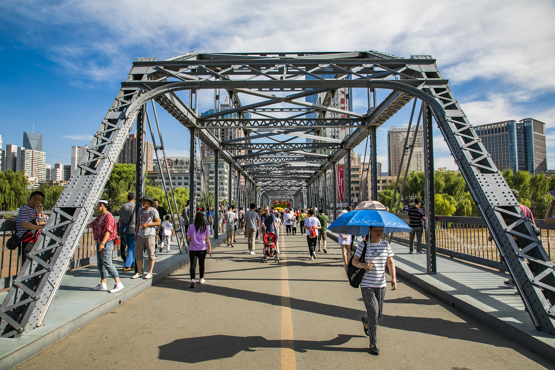 穷游|中国最适合“穷游”的6个地方，拥有绝色美景，月薪3000也去得起