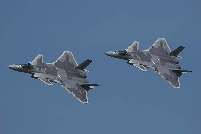 「歼-20」以战止战！印度在边境部署弹道导弹？歼20必须出场震慑对手