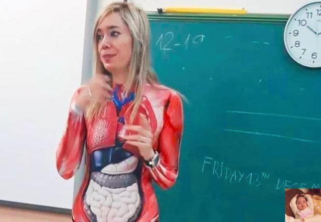 「考试」女老师穿人体器官服上课，学生觉得不好意思，老师：为学生而创新