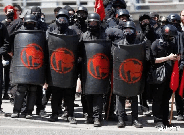 奥巴马@誓将特朗普赶出白宫:终于等到绝佳机会,奥巴马连续出手招招命中