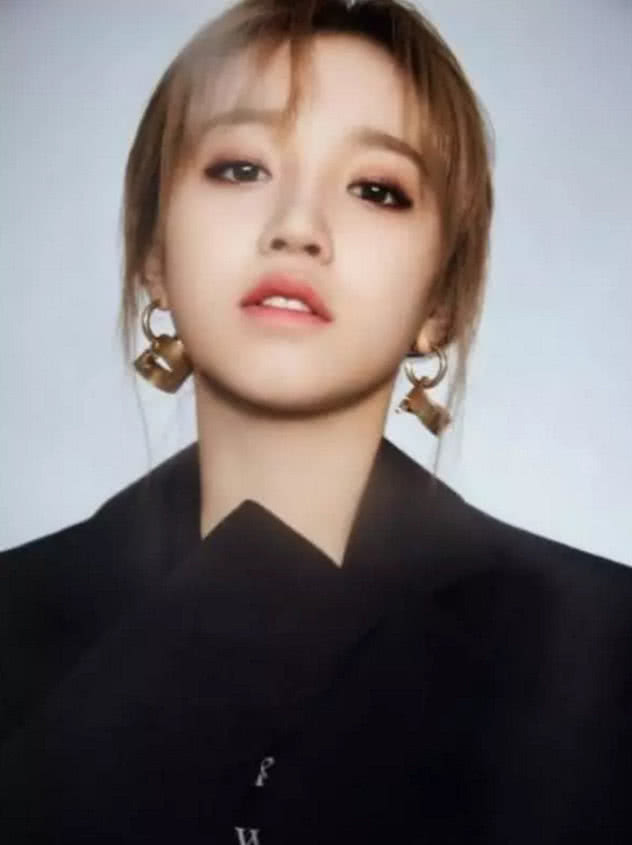 『宋雨琦』宋雨琦“整容式”换发型，看到短发的模样，这难道是同一个人？