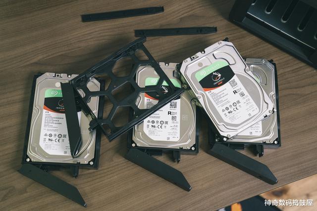 |群晖NAS套件实用性，你还没Get到的功能：群晖DS420+