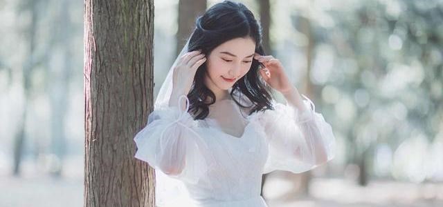 「白羊座」5月过后,万花齐放,月老走来,旧爱上线,欲说还休,动情余生