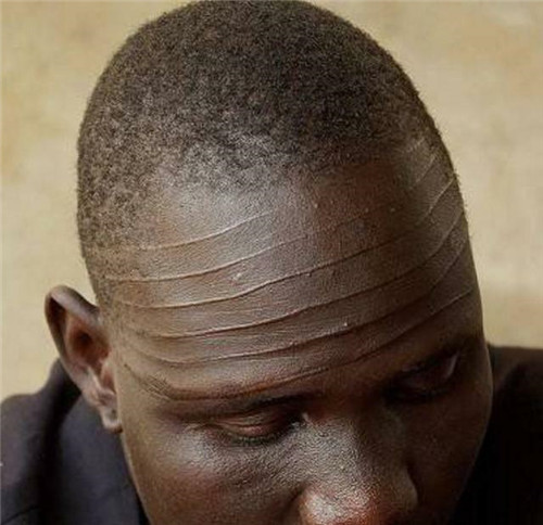 |世界上唯一的“巨人族”，平均身高超1米8，娶老婆有一不成文规定