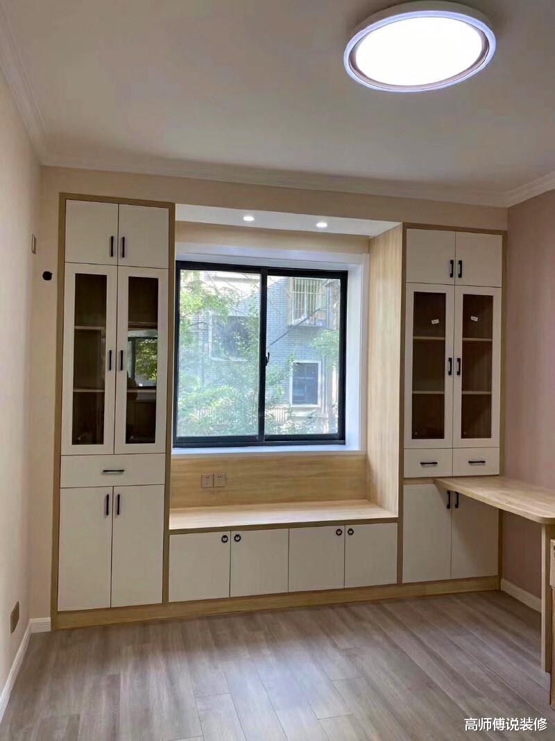 |普通人家的装修，没有太多造型，木工打的飘窗很实用漂亮又多功能