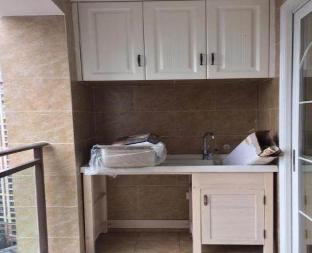 『』公婆给我装修的房子真是一言难尽，厨卫同用一个窗户，地砖土到爆