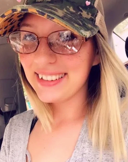 杭州|母亲把两个女儿忘在车里独自回家午睡,醒来发现3岁女儿已热死