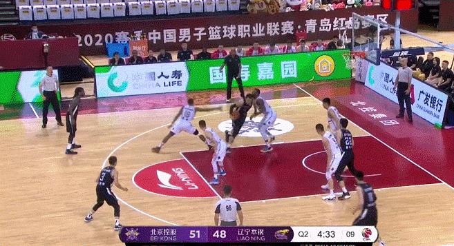 杜锋|三战砍87分33板!CBA最强战神归来,杜锋欲哭无泪,年轻5岁该多好