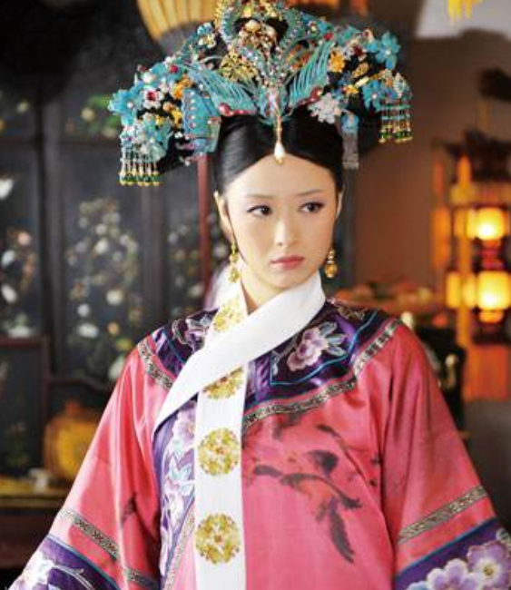 蒋欣|蒋欣和他同居13年被抛弃，从3线混成18线，现如今蒋欣让他高攀不起