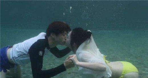 李沁|9年前她给李沁做配角，如今她却早已“火遍全国”，李沁沦落给她做配！