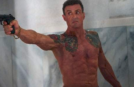 #好莱坞#成本仅有98万，上映票房高达1个亿，这5部硬汉片，每部堪称“影史奇迹”！