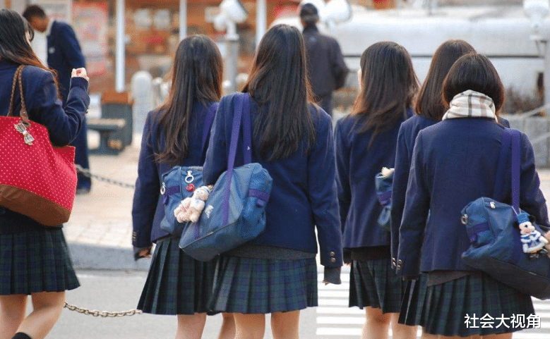 [日本]日本真是奇怪！新冠疫情爆发后，女高中生怀孕人数直线上涨！