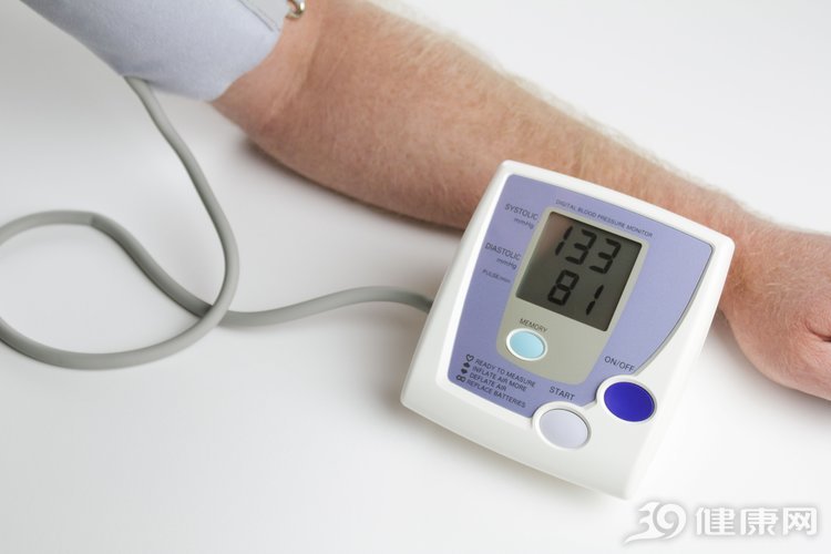 【养生】走路是长寿的良方！经常走路能“走”掉5种病，为什么不试试？