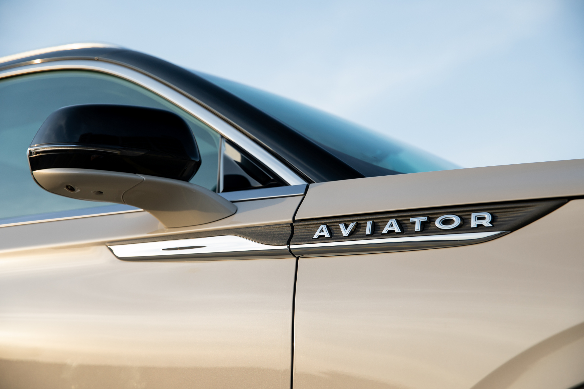 林肯飞行家|终被国人捧红!关车门就剩安静,高速从未见飘,还带5年质保