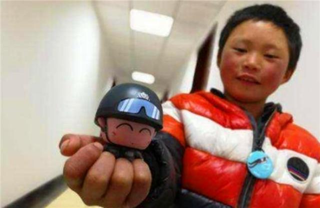 #冰花男孩#2年前，那个满头冰花，走4.5公里上路上学的男孩，现状如何？