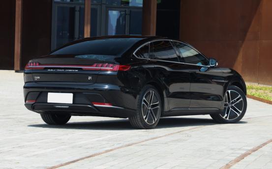 奥迪A4L|“首战告败”的比亚迪汉,月销1205台,难道真是定价低了?