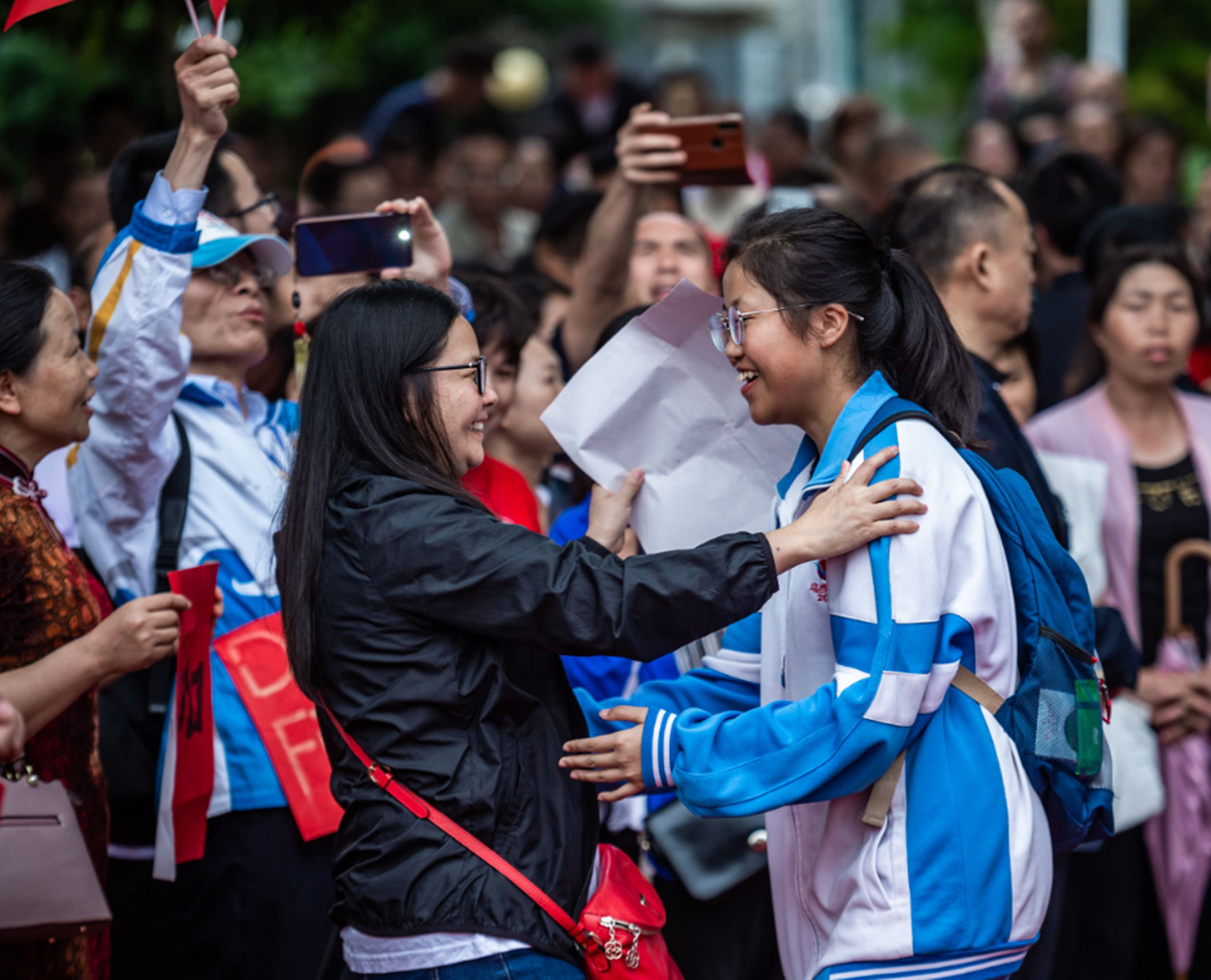 大学|大学“最烧钱”三大专业，普通家庭学生读不起，毕业找工作还很难