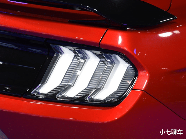 马力■福特跑车中的“顶梁柱”！长近4米8，爆466马力+10AT，零百6.3秒