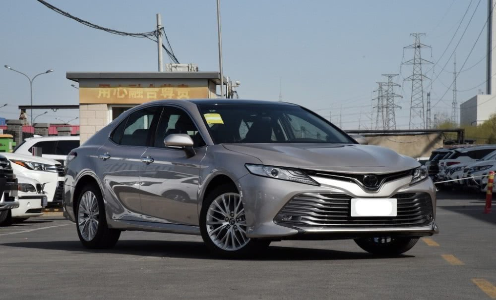「丰田凯美瑞」手握24万，开完本田雅阁，再换上丰田凯美瑞，车主：差距一目了然