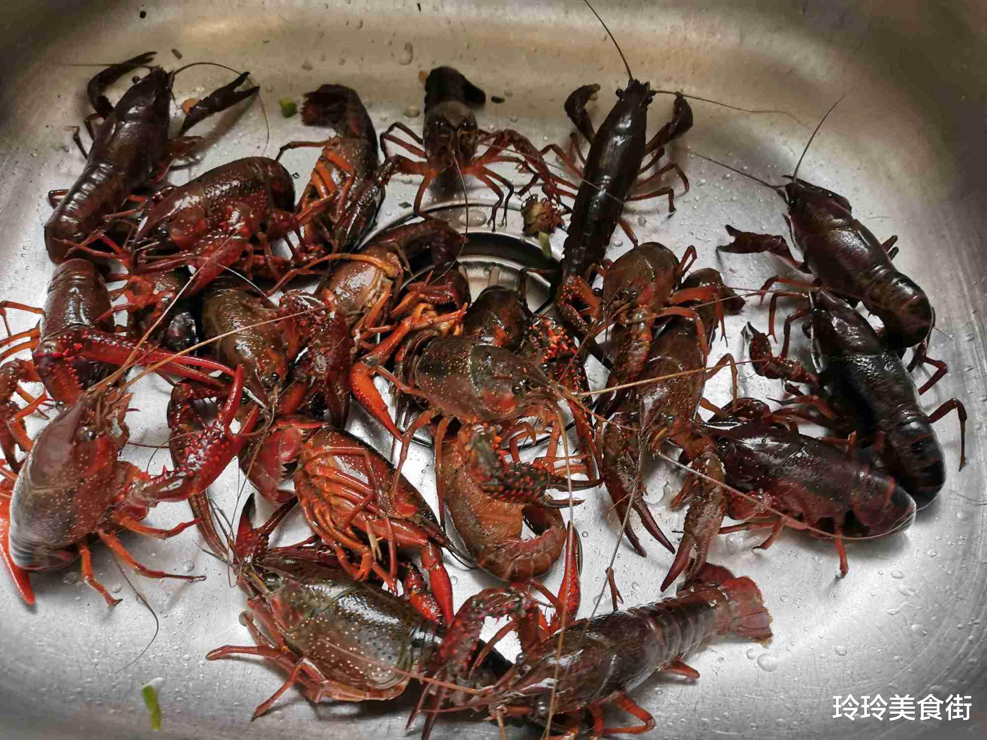 #小龙虾#做香辣小龙虾时，只加啤酒可不行，多加一点它，更加香辣入味