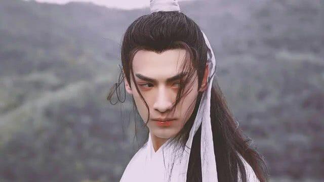 王一博▲新四大古装美男出炉：罗云熙肖战王一博任嘉伦，你认可吗？
