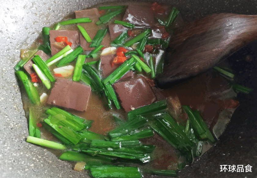 韭菜|真正的补血高手不是红枣，而是它，补血活血，脸色更红润