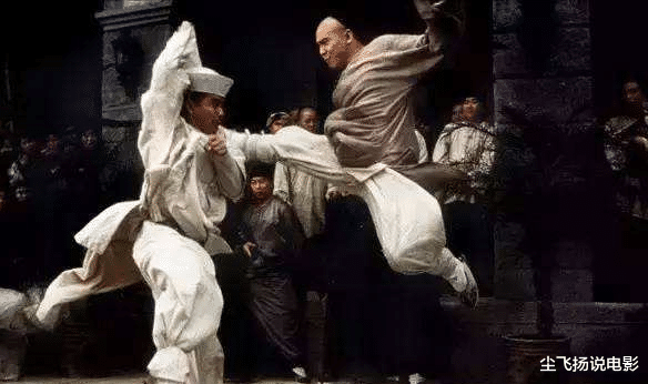 「李连杰」太极大师为何总被打倒？李连杰告诉你：武术就是花架子