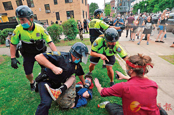 奥迪A7▲美国因\黑人之死\陷暴乱 香港反对派议员集体噤声