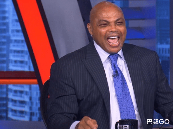 湖人队|32+9+7!湖人一波流打崩穆雷,詹姆斯汗都没流,约基奇情绪失控了