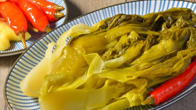 肝脏|脚上出现这三种信号，肝脏或许早已“烂如筛网”，请尽早检查